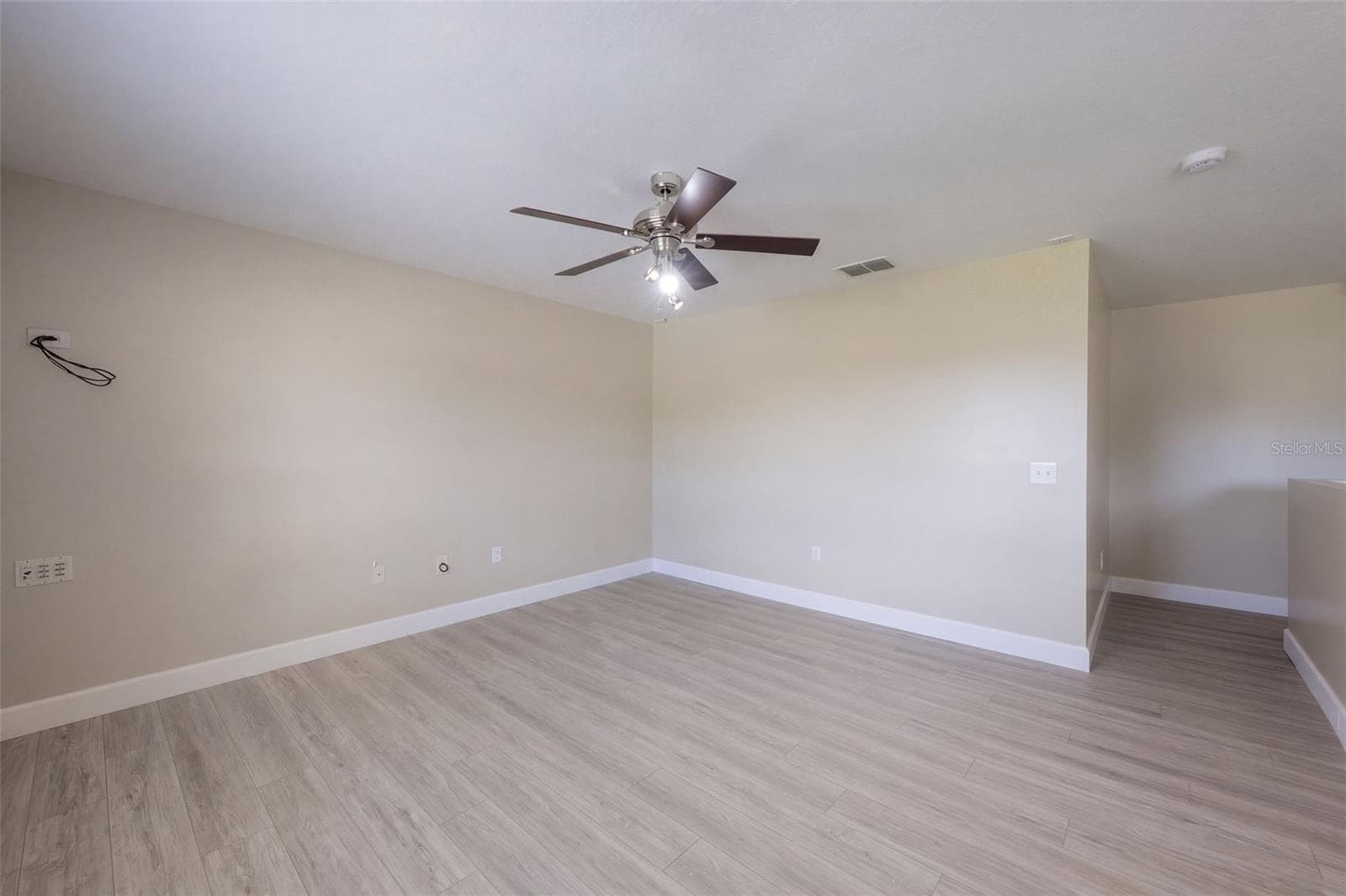 Single Family Residence at 410 FAIRFIELD DR, SANFORD, photo 20 of 55