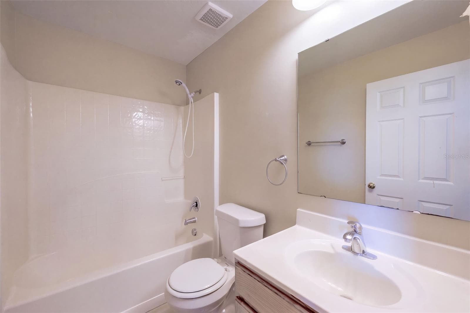 Single Family Residence at 410 FAIRFIELD DR, SANFORD, photo 39 of 55