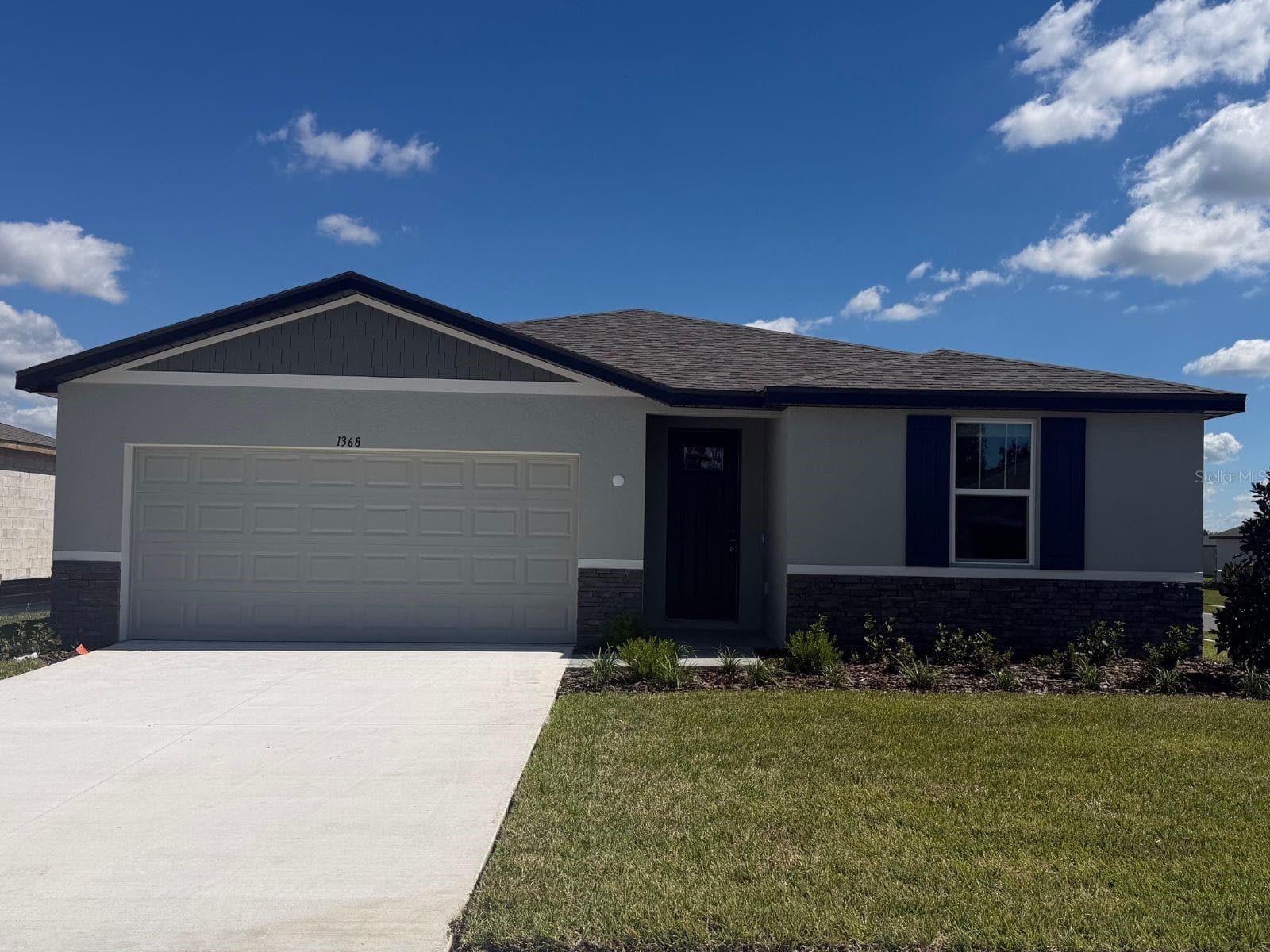 Single Family Residence at 1368 OAK VALLEY DR, AUBURNDALE, photo 2 of 24