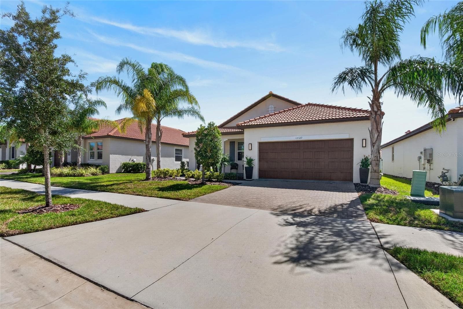 Single Family Residence at 17127 HOLLY WELL AVE, WIMAUMA, photo 2 of 100
