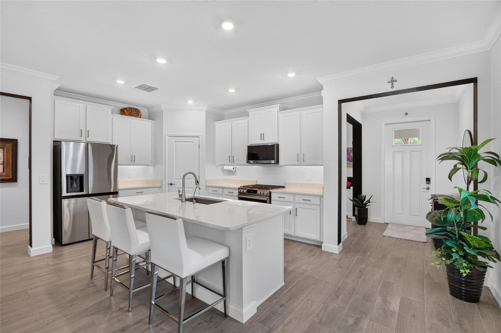 Single Family Residence at 17127 HOLLY WELL AVE, WIMAUMA, photo 12 of 100