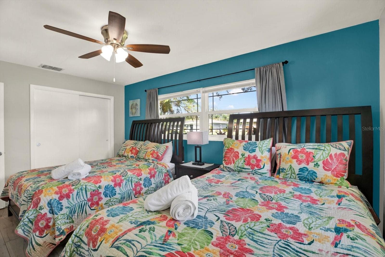 Single Family Residence at 1669 CAMBRIDGE DR, CLEARWATER, photo 24 of 42