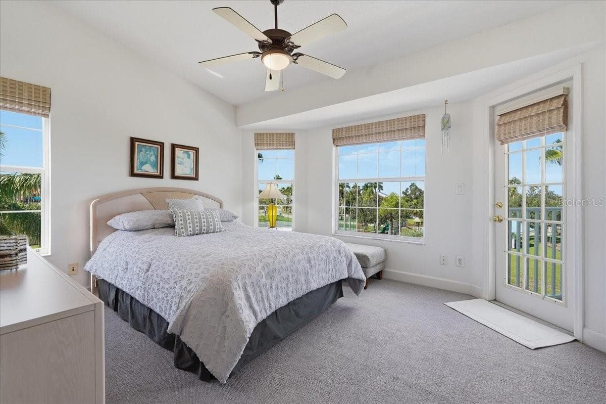 Townhouse at 101 SHOALS CIR, NORTH REDINGTON BEACH, photo 54 of 100