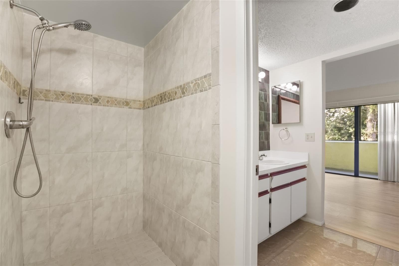 Condominium at 2107 HONOUR RD #2107, ORLANDO, photo 14 of 29