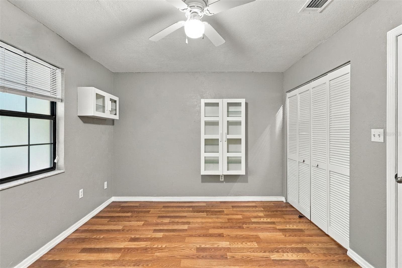 Main House bedroom 2 - 41520 CHARM LAKE DR, UMATILLA