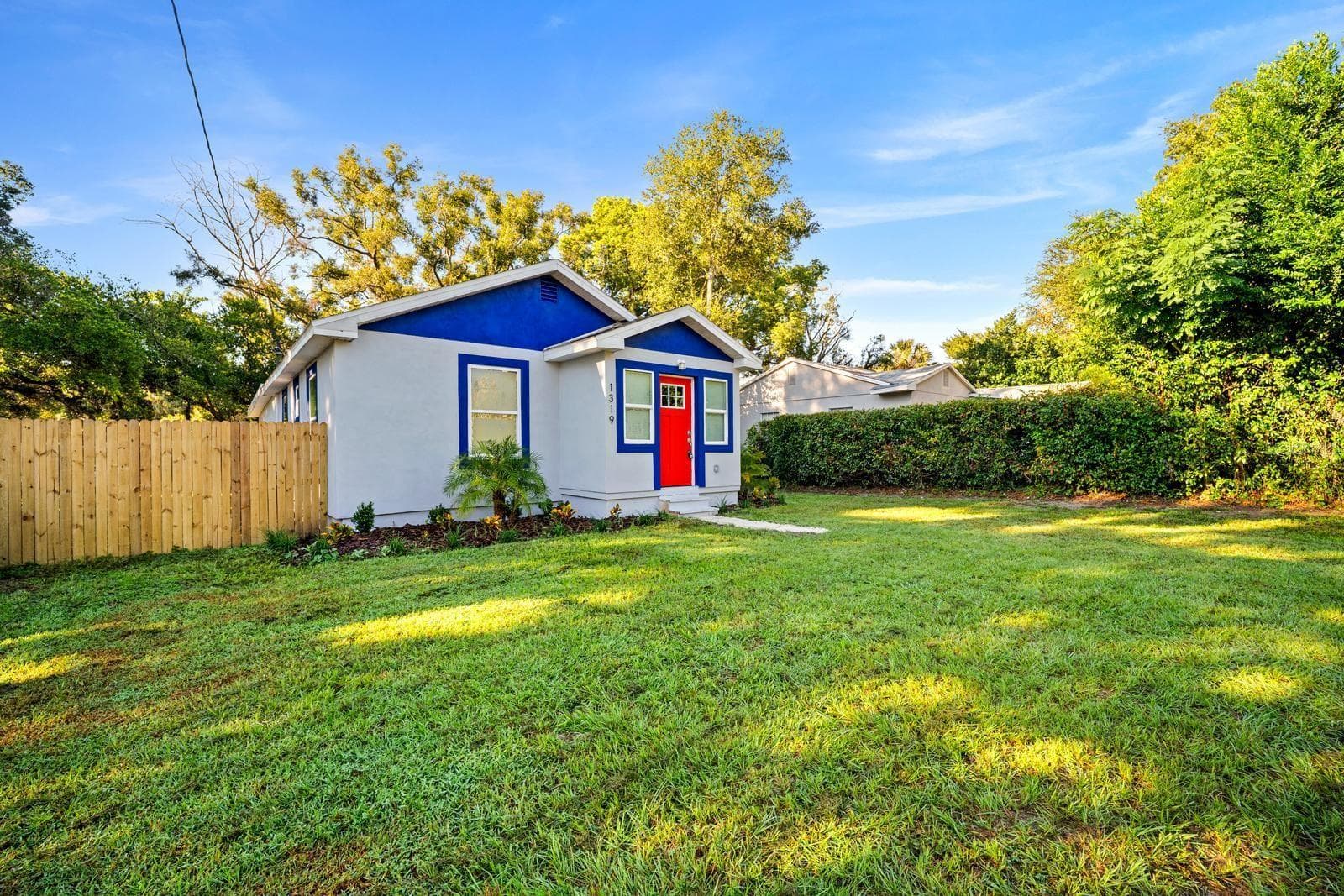 Single Family Residence at 1319 E NORFOLK ST, TAMPA, photo 3 of 34