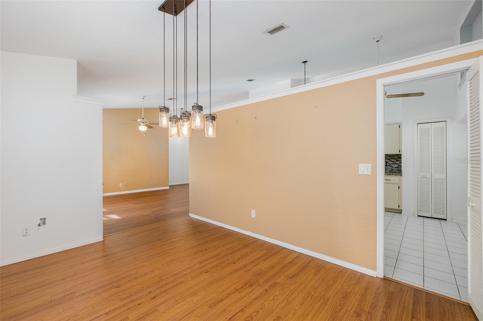 Dining - 4622 SAWGRASS BLVD, NEW PORT RICHEY