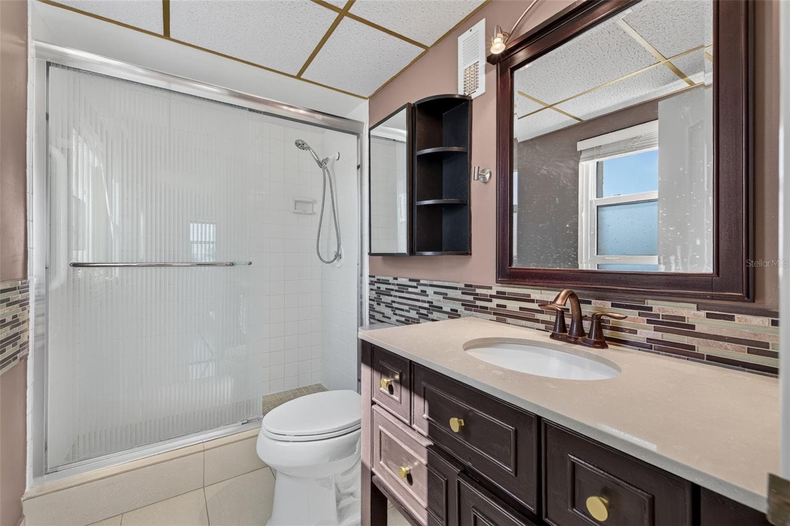 Condominium at 1120 N SHORE DR NE #502, ST PETERSBURG, photo 11 of 28