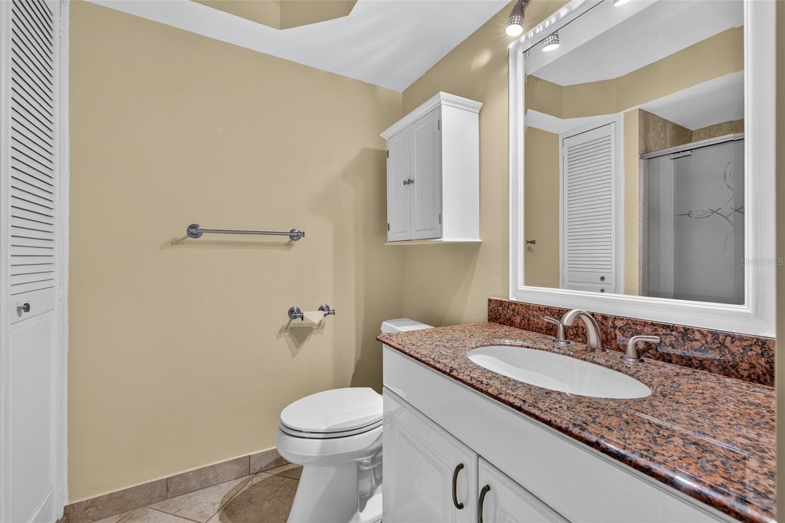 Condominium at 1120 N SHORE DR NE #502, ST PETERSBURG, photo 15 of 28