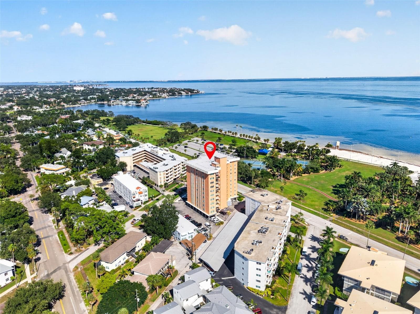 Condominium at 1120 N SHORE DR NE #502, ST PETERSBURG, photo 25 of 28