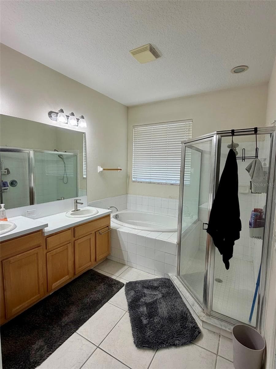 Single Family Residence at 3720 BRAEMERE DR, SPRING HILL, photo 21 of 44