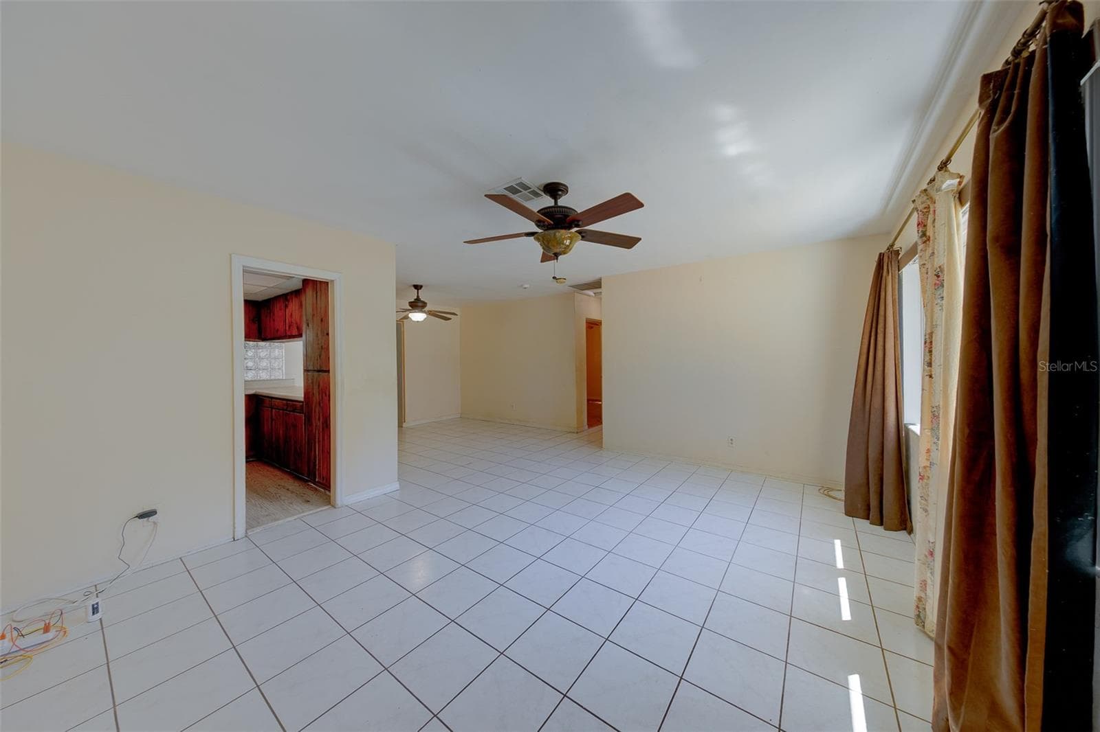 Single Family Residence at 811 69TH AVE S, ST PETERSBURG, photo 6 of 40