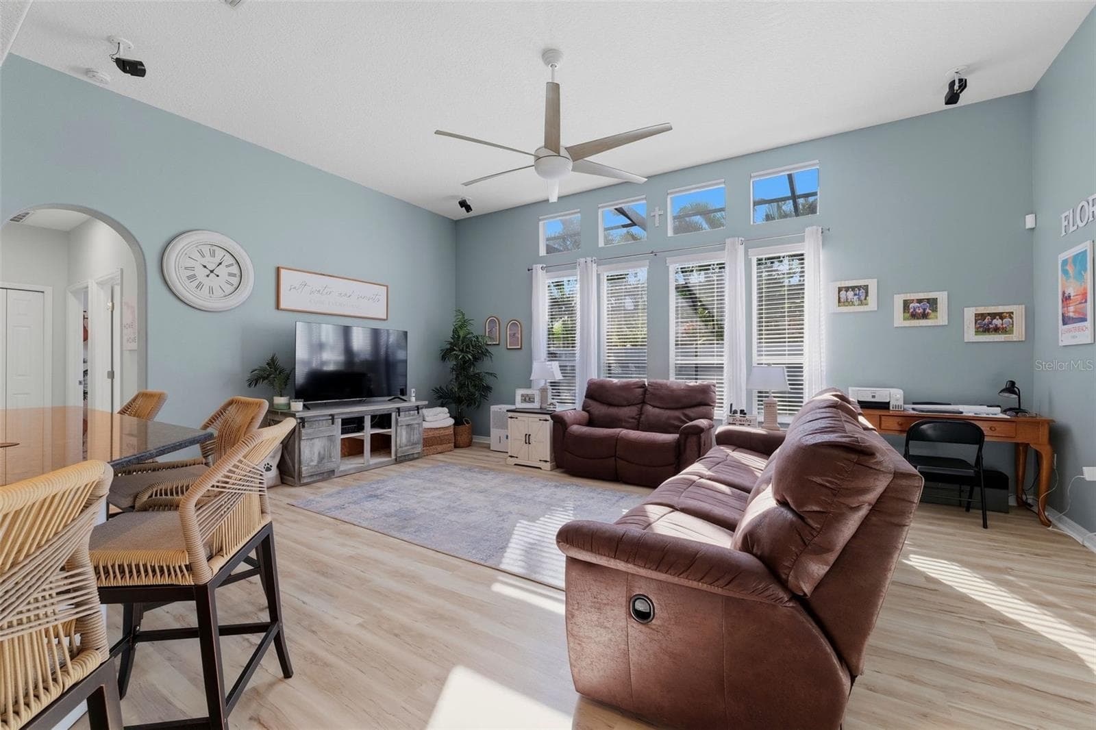 Single Family Residence at 1623 VISTOSO LN, RUSKIN, photo 6 of 21