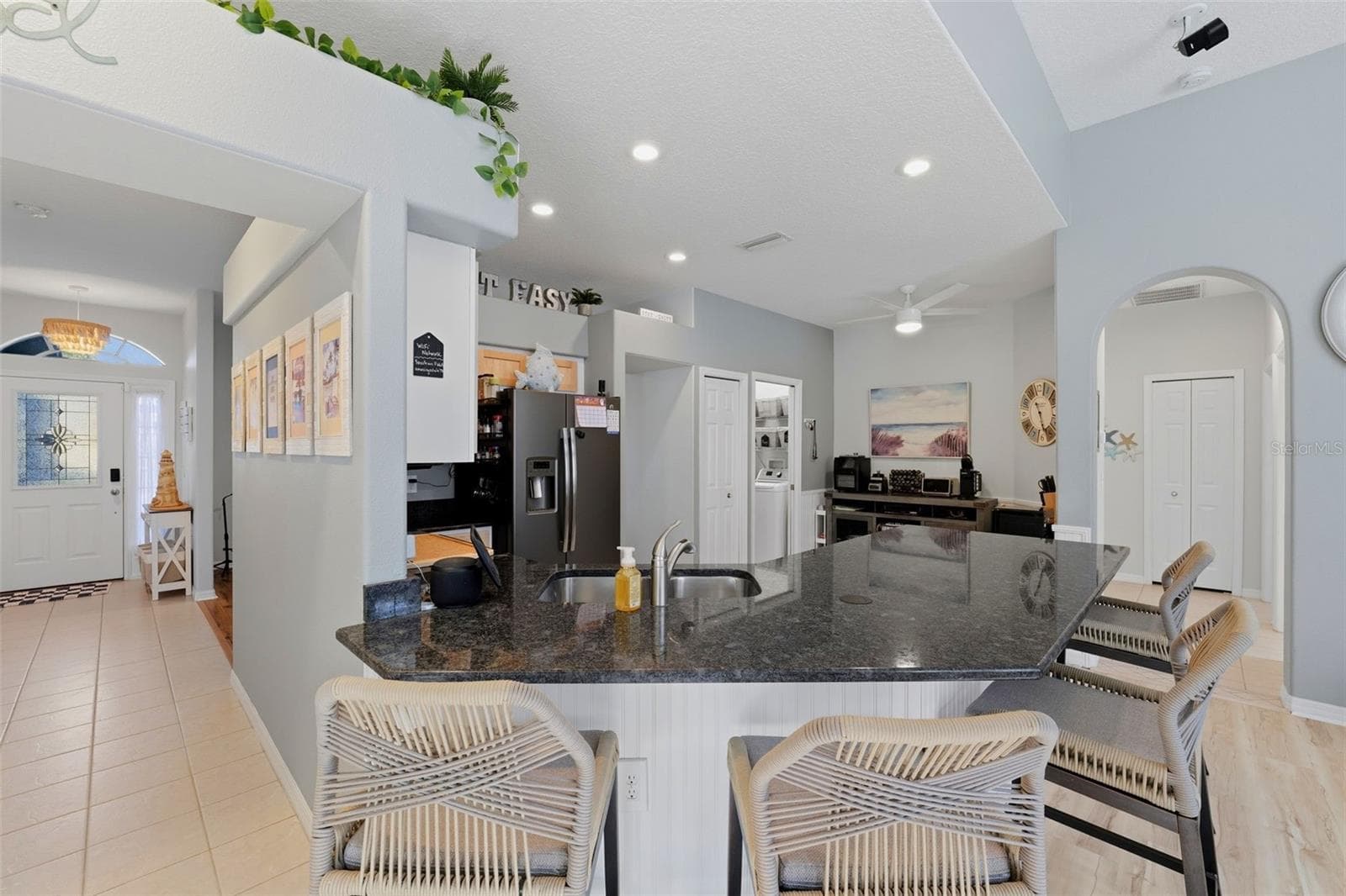 Single Family Residence at 1623 VISTOSO LN, RUSKIN, photo 9 of 21