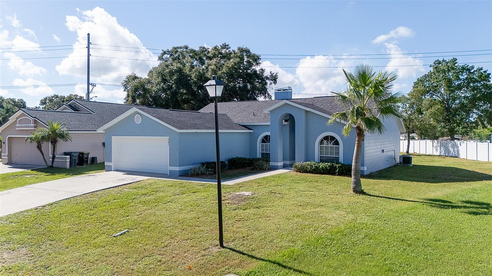 Single Family Residence at 5351 ST LUCIA DR, LAKELAND, photo 2 of 30