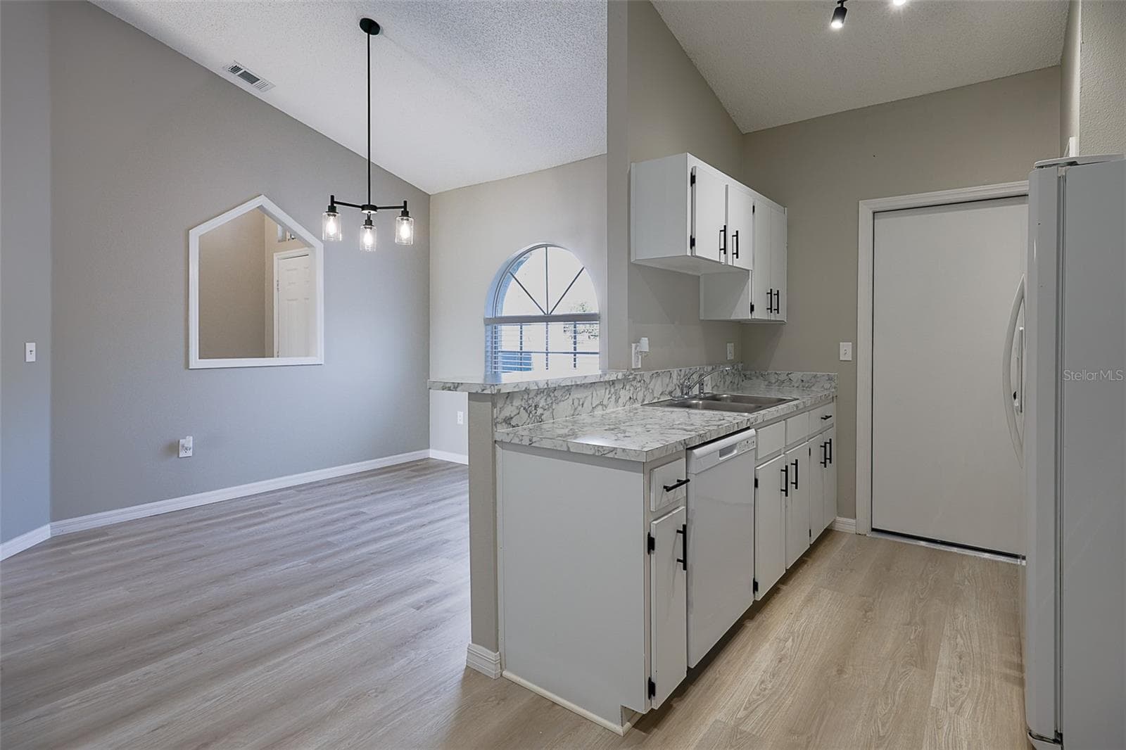 Single Family Residence at 5351 ST LUCIA DR, LAKELAND, photo 10 of 30