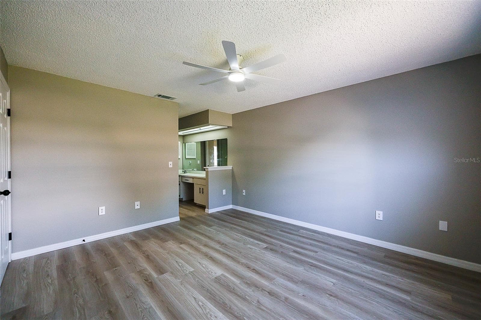 Single Family Residence at 5351 ST LUCIA DR, LAKELAND, photo 16 of 30