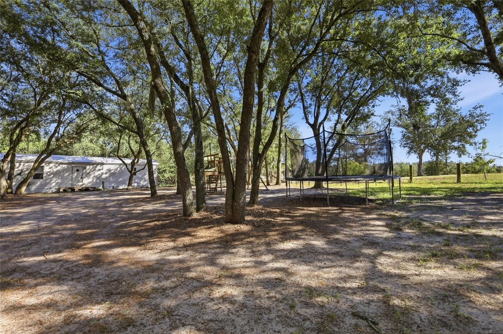 Back of home - 2138 LAKE ELLA RD, FRUITLAND PARK