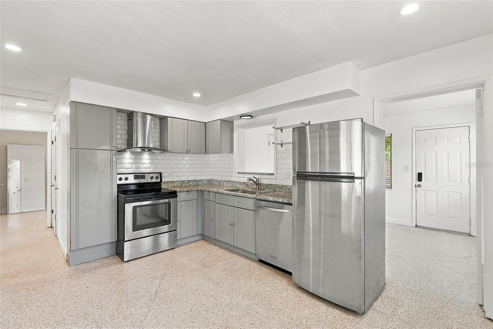 Single Family Residence at 4586 42ND AVE N, ST PETERSBURG, photo 6 of 28