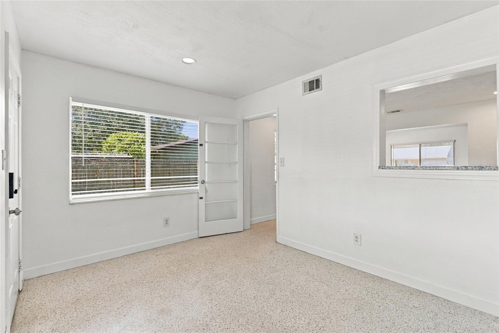 Bonus Room - 4586 42ND AVE N, ST PETERSBURG