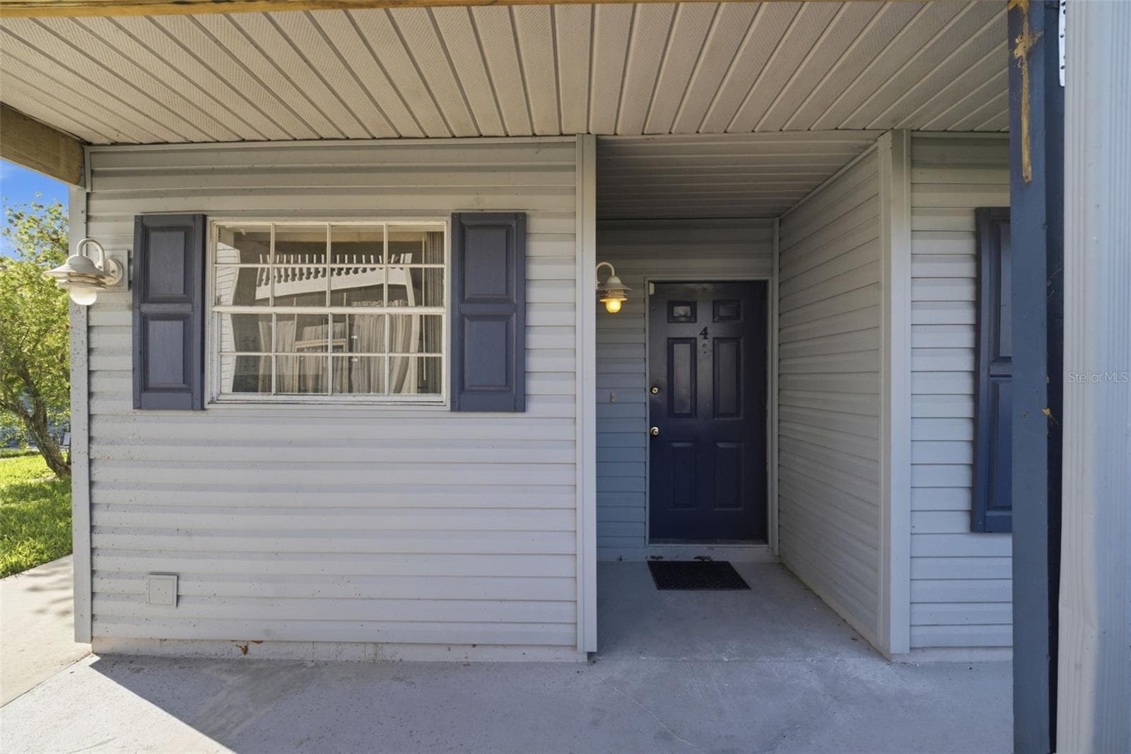 ENTRANCE - 313 DIRKSEN DR #G4, DEBARY