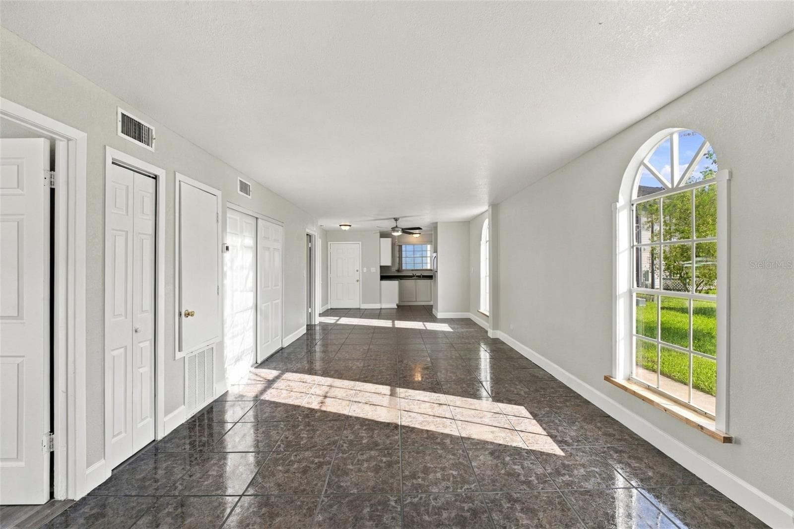 LIVING ROOM - 313 DIRKSEN DR #G4, DEBARY