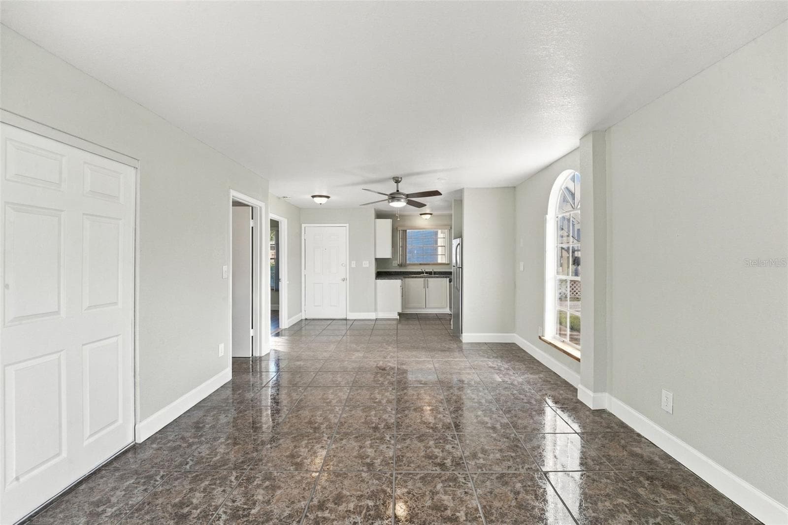 LIVING ROOM - 313 DIRKSEN DR #G4, DEBARY