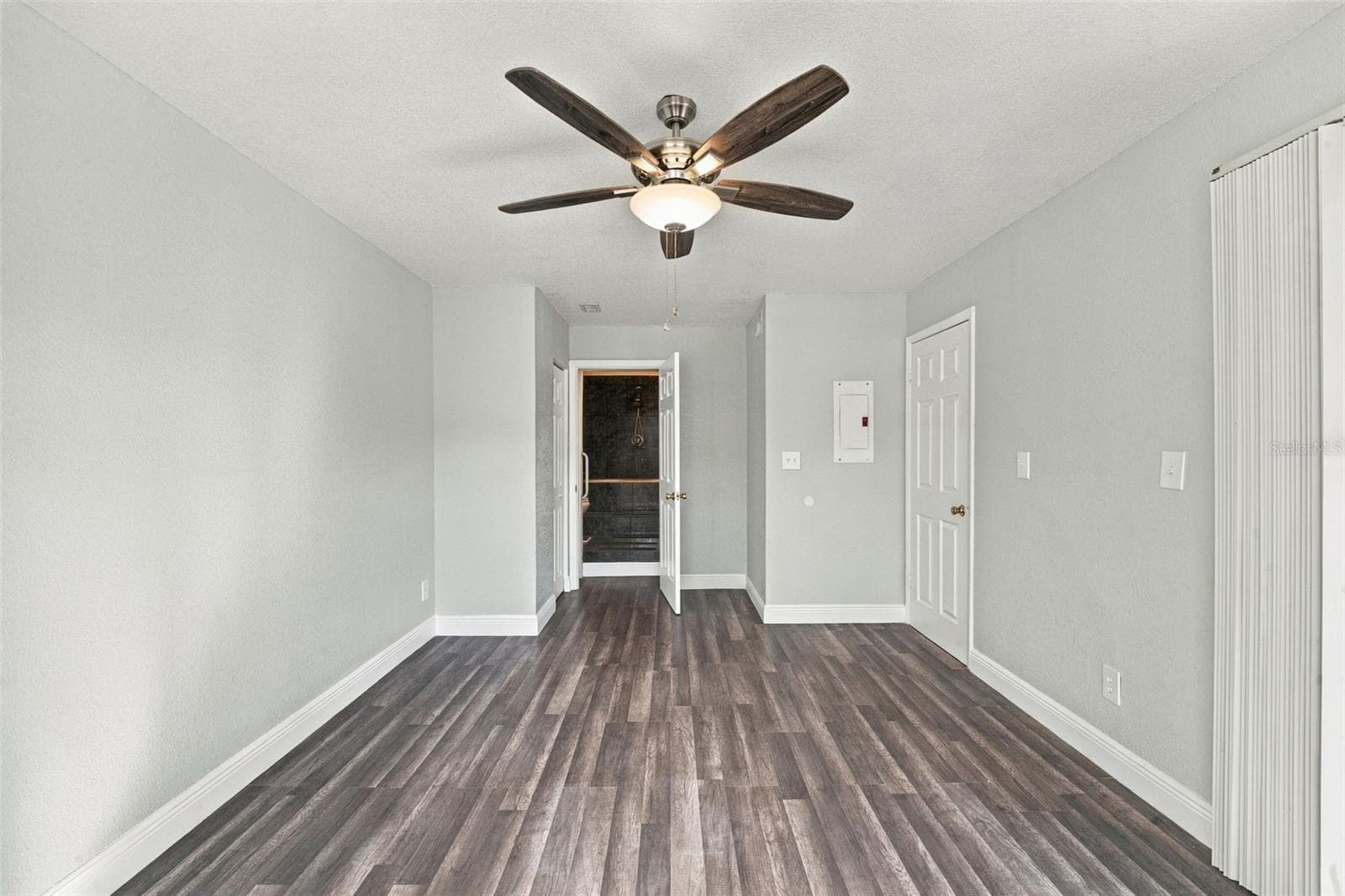 PRIMARY BEDROOM - 313 DIRKSEN DR #G4, DEBARY