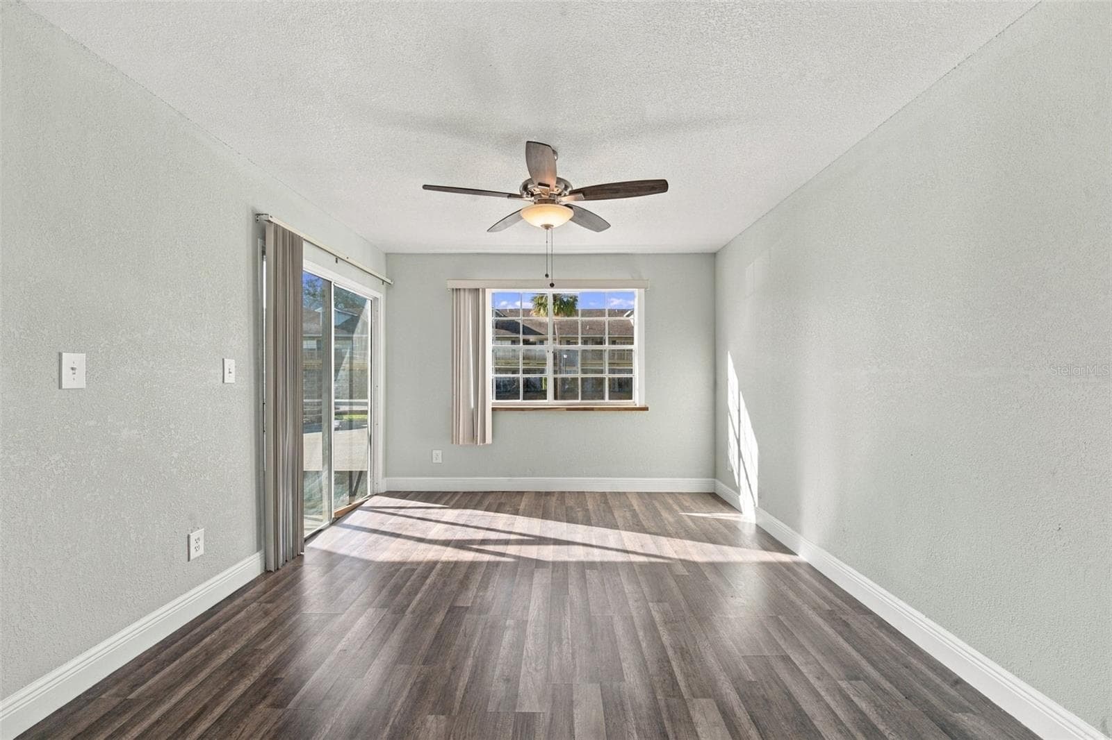 PRIMARY BEDROOM - 313 DIRKSEN DR #G4, DEBARY