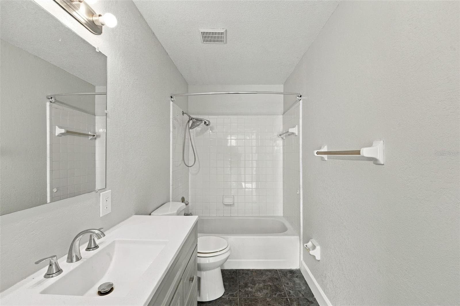 BATHROOM 2 - 313 DIRKSEN DR #G4, DEBARY