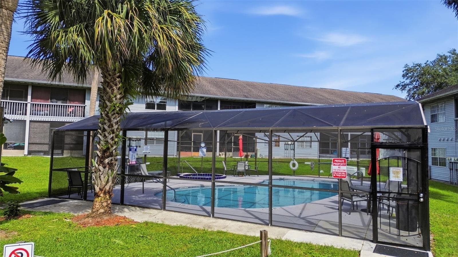 COMMUNITY POOL - 313 DIRKSEN DR #G4, DEBARY