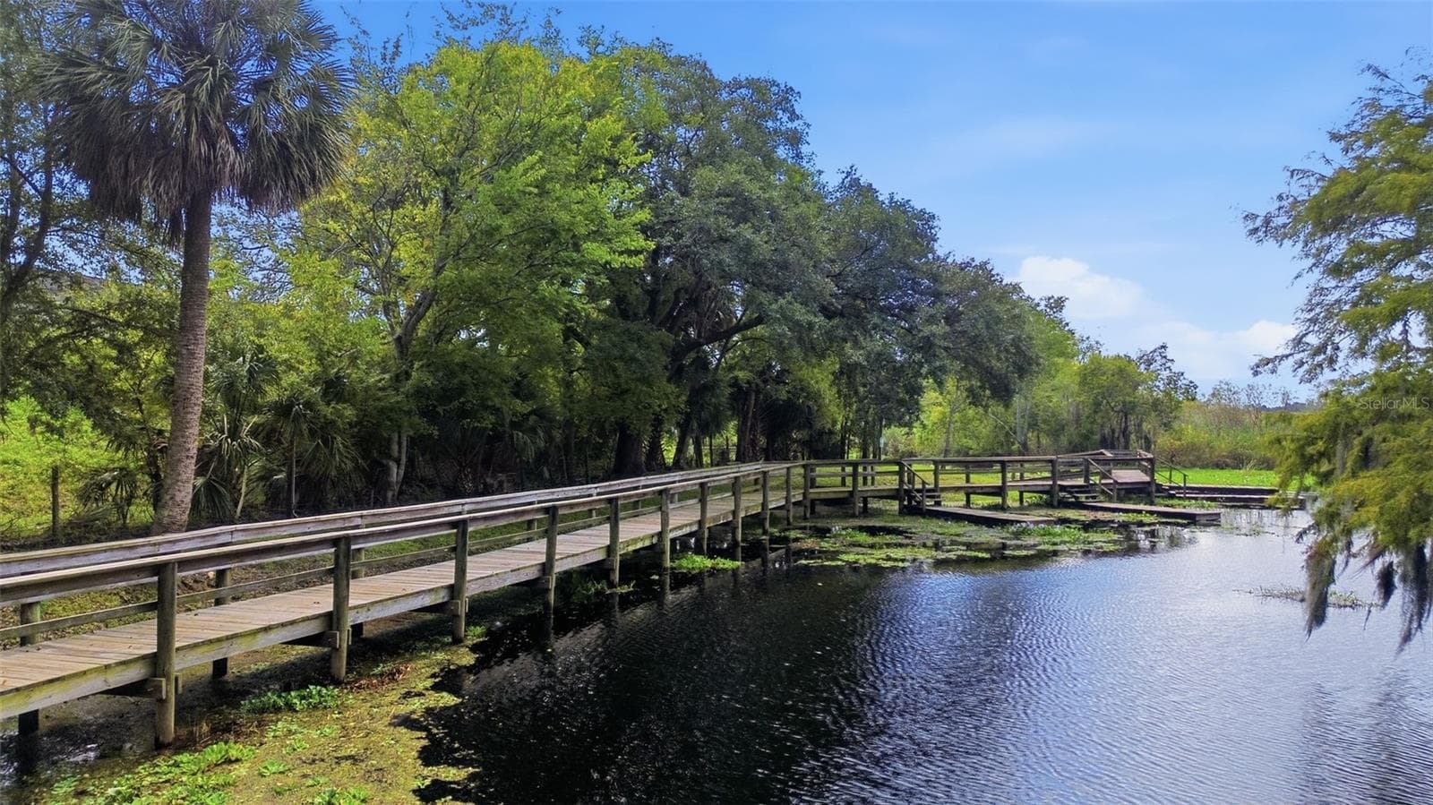 FISHING/WALKING DOCK - 313 DIRKSEN DR #G4, DEBARY