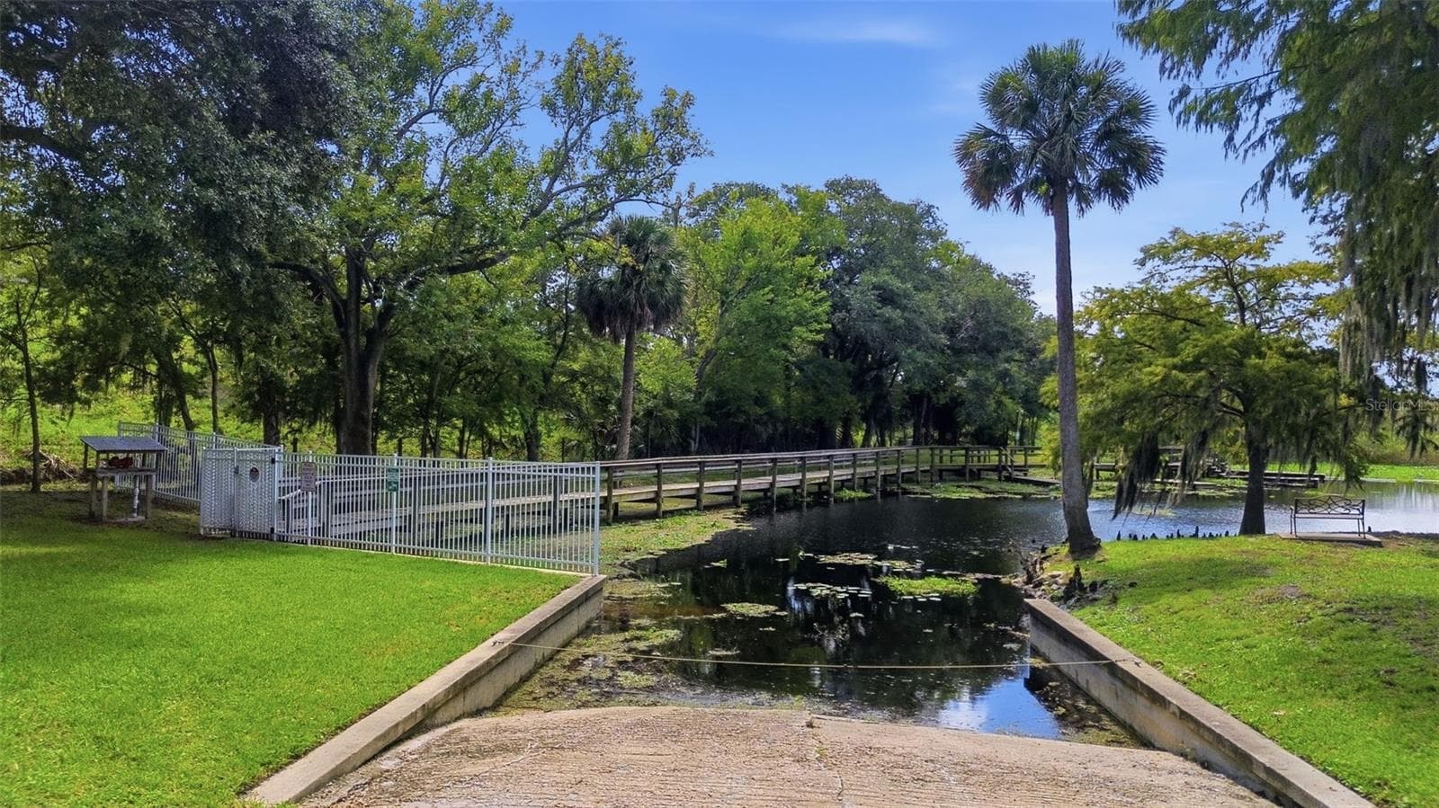 BOAT RAMP - 313 DIRKSEN DR #G4, DEBARY