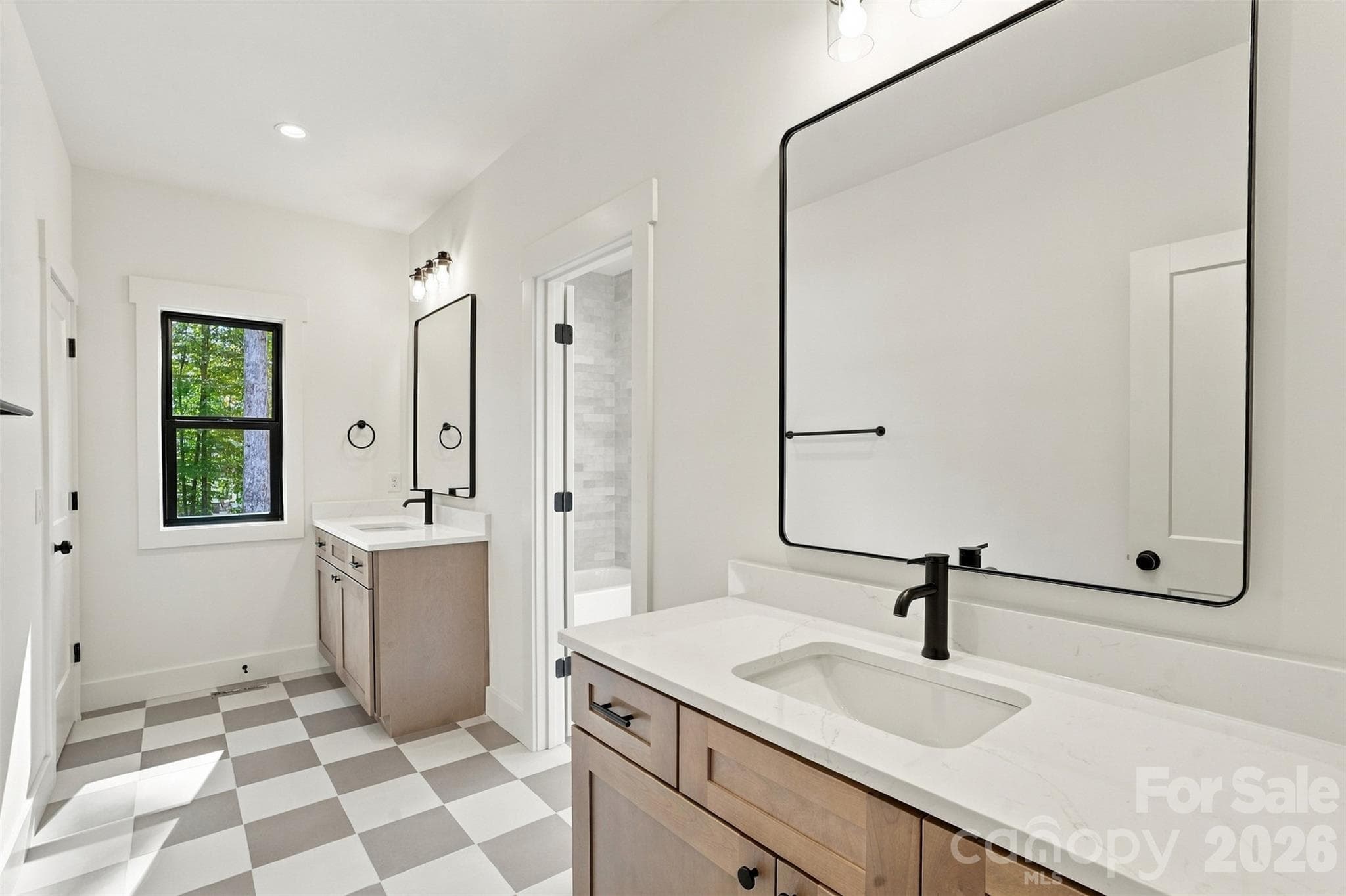 Jack and Jill Bath - 219 Barra Drive, Waxhaw