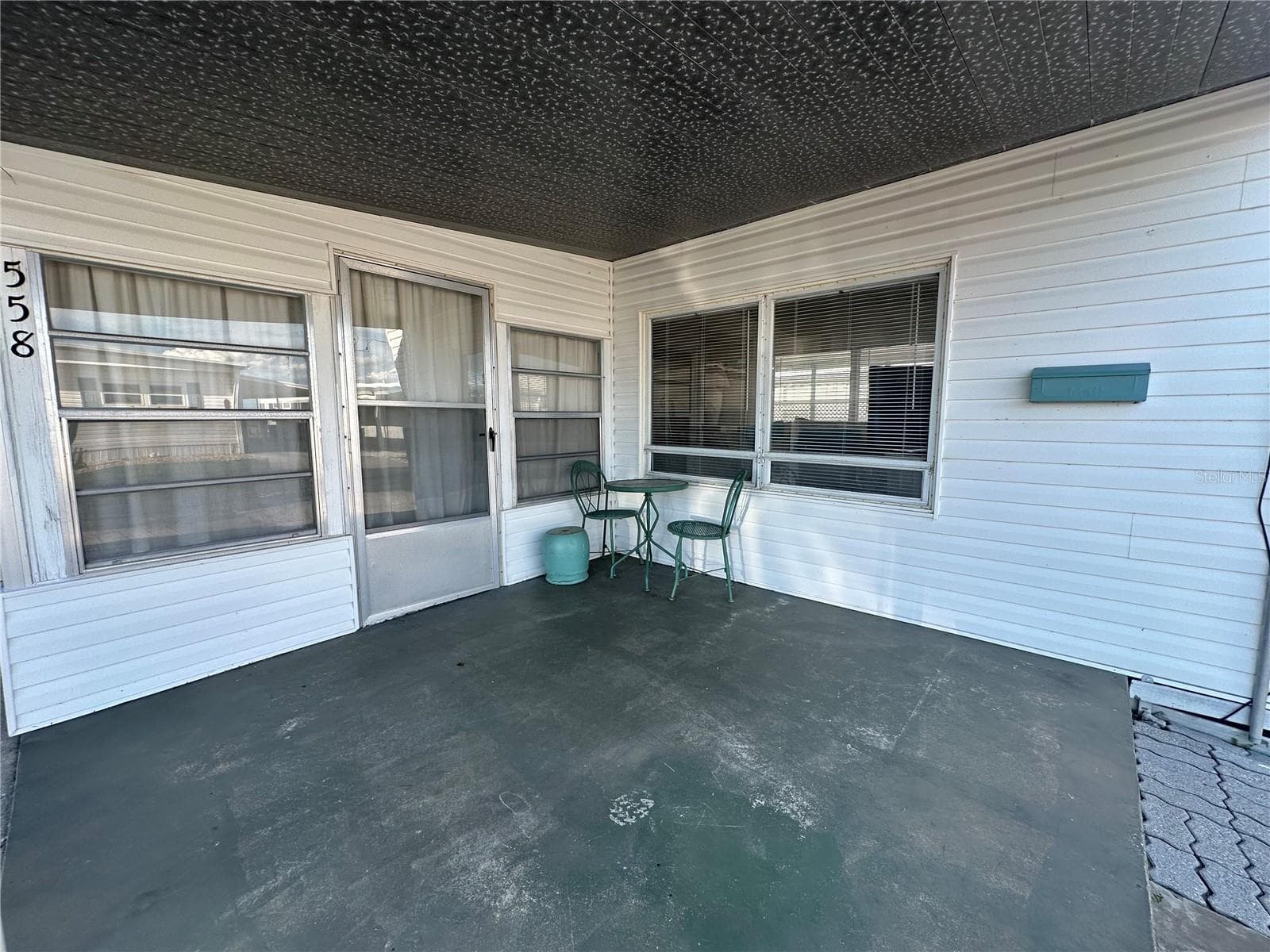 Mobile Home at 558 SINCLAIR CIR, TAVARES, photo 3 of 15