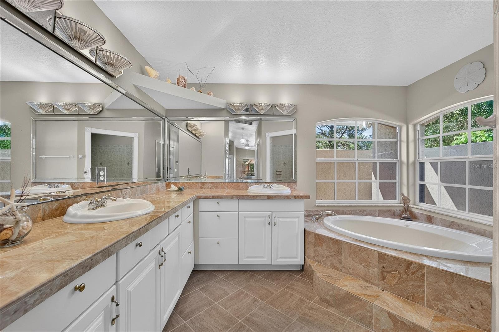 Bath has a jacuzzi tub and walkin shower - 0 OLCOTT DR, WESLEY CHAPEL