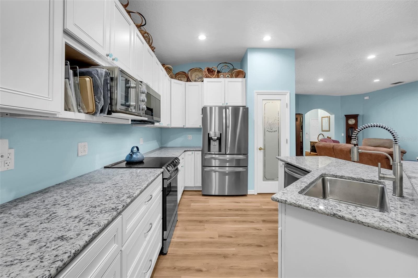 Kitchen with Stainless Appliances - 4377 SAMBOURNE ST, CLERMONT