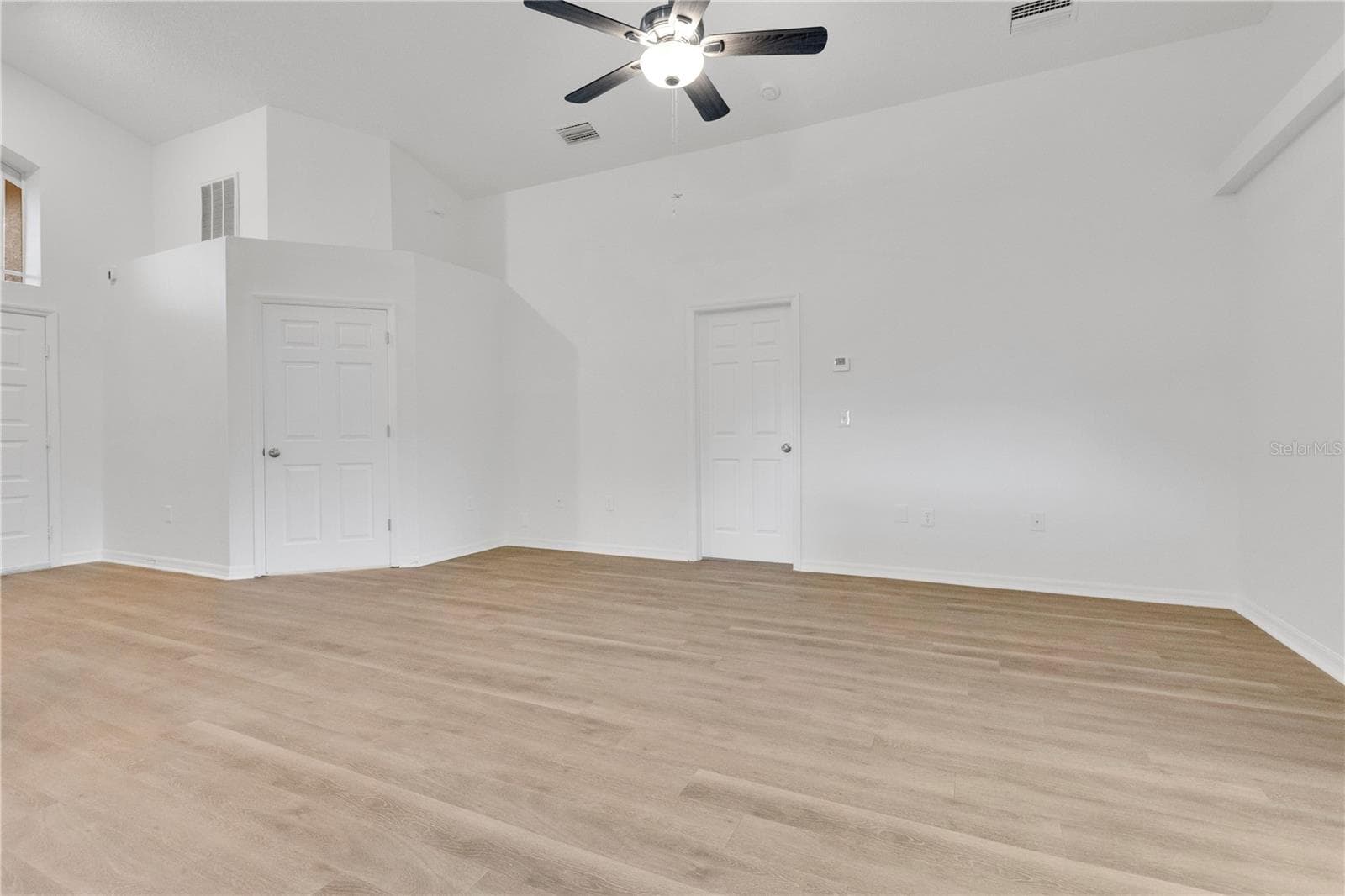 Single Family Residence at 10250 PEOPLES LOOP, PORT RICHEY, photo 5 of 38