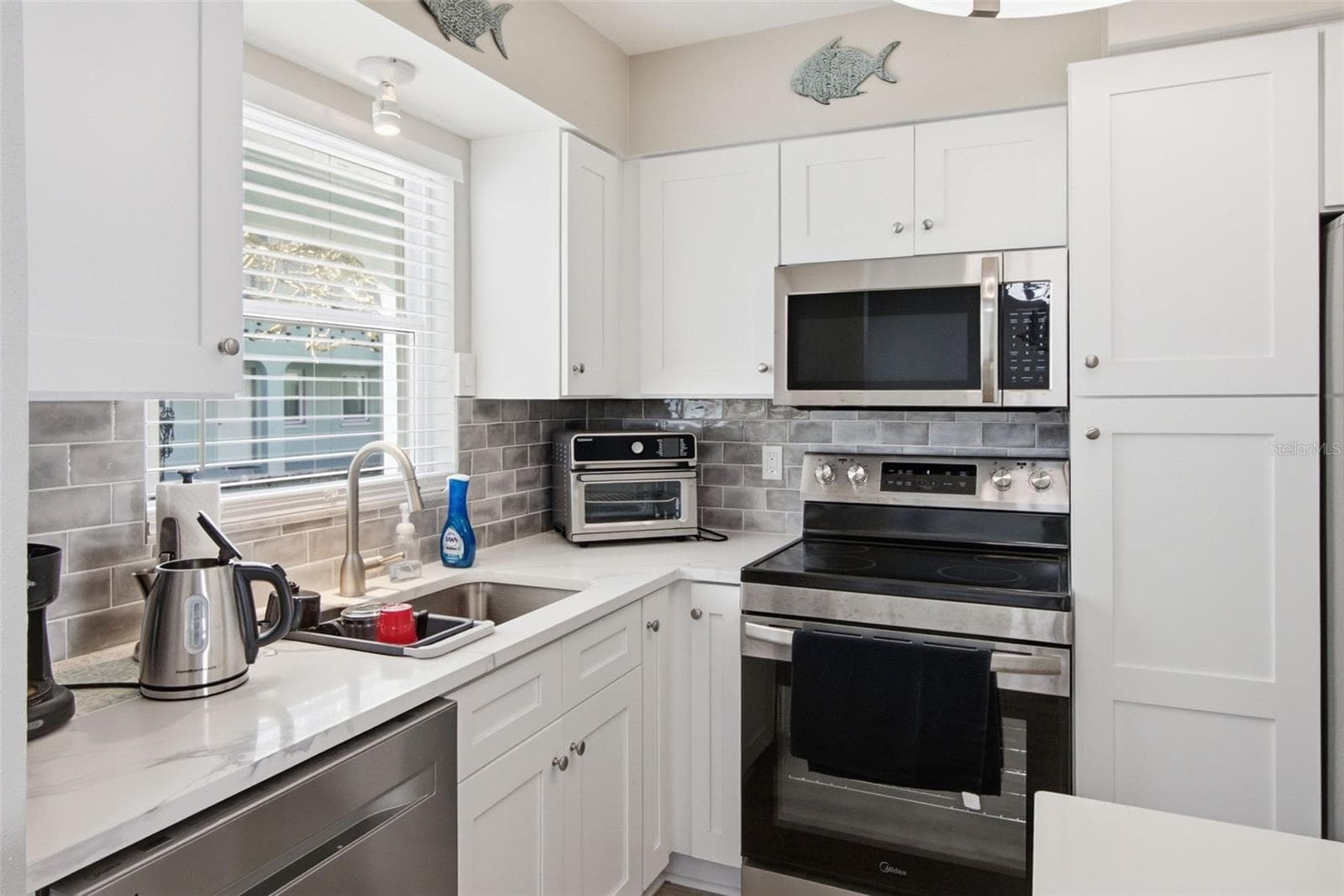 Condominium at 611 GULF DR N #A15, BRADENTON BEACH, photo 5 of 38