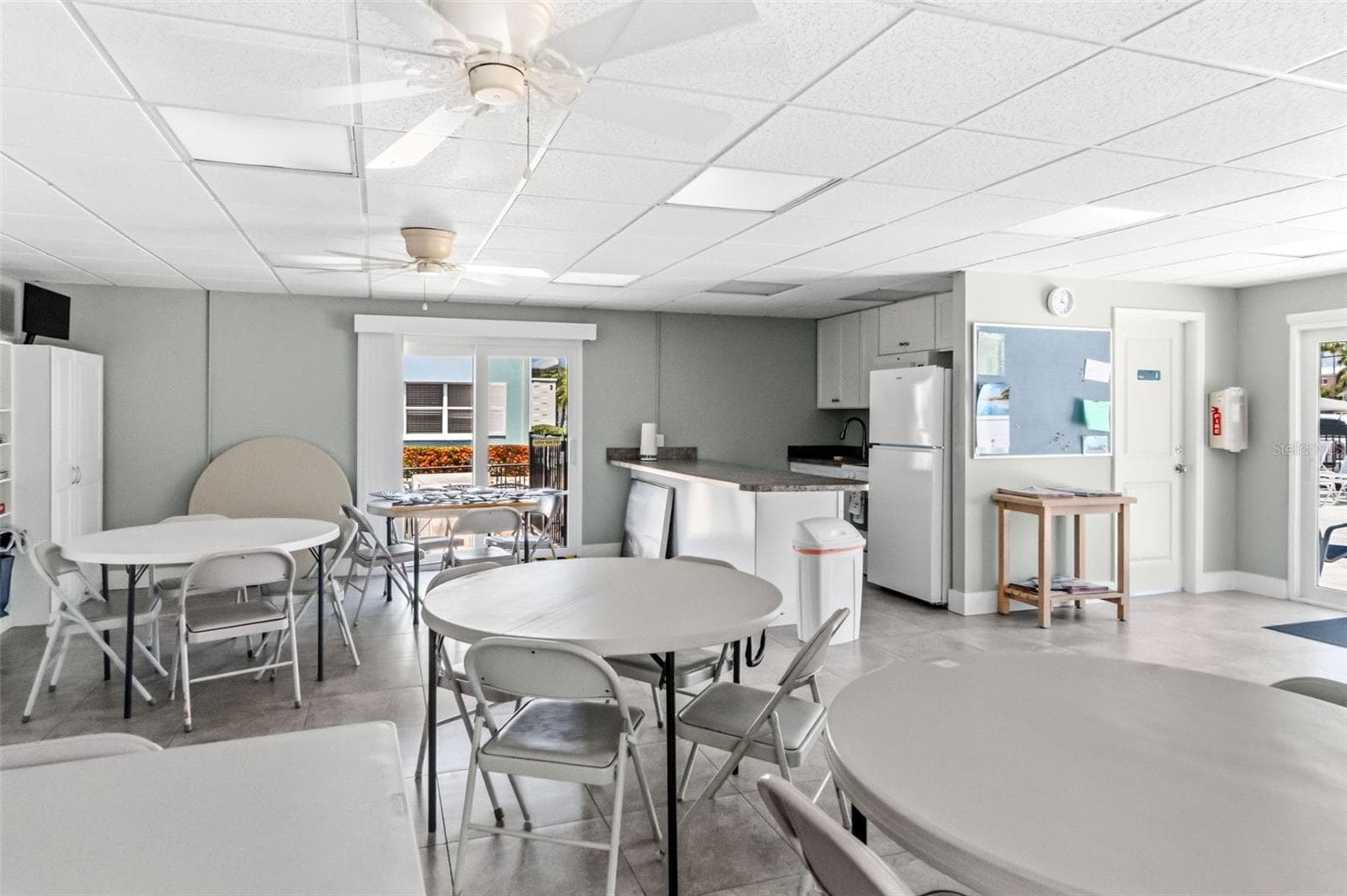 Condominium at 611 GULF DR N #A15, BRADENTON BEACH, photo 20 of 38