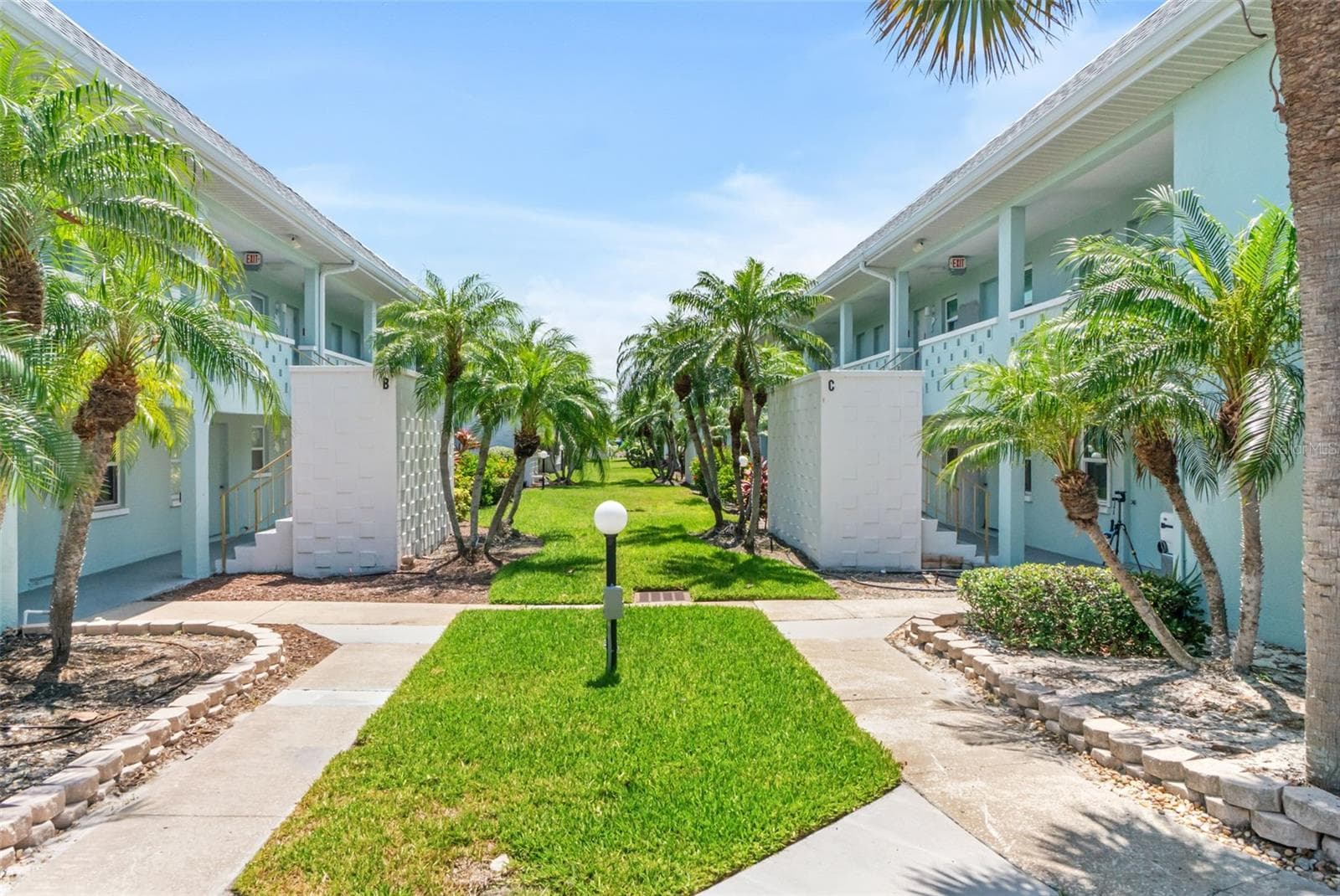 Condominium at 611 GULF DR N #A15, BRADENTON BEACH, photo 30 of 38