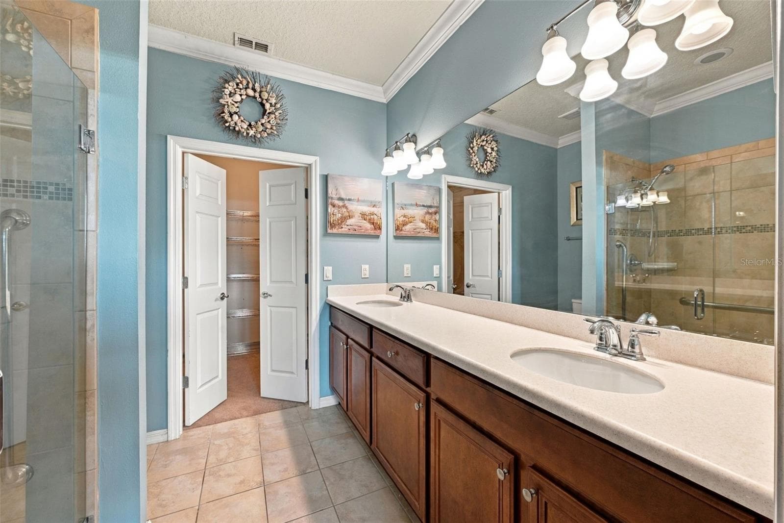 Primary Bathroom - 536 GRANDE DR, DAVENPORT