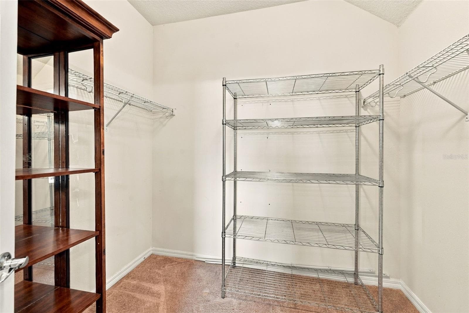 Primary Closet - 536 GRANDE DR, DAVENPORT