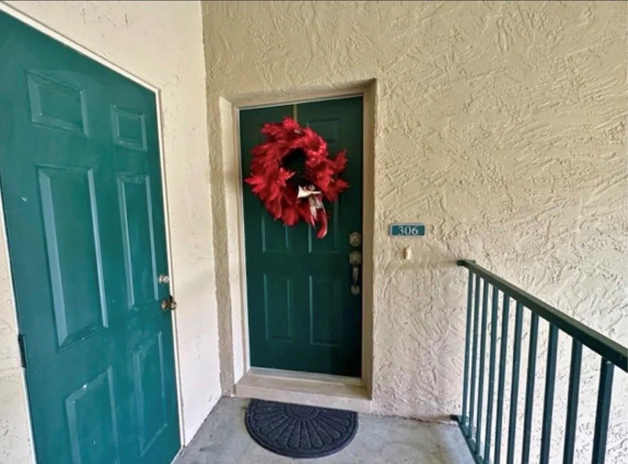 Condominium at 306 EAGLE POND DRIVE #306, WINTER HAVEN, photo 19 of 27