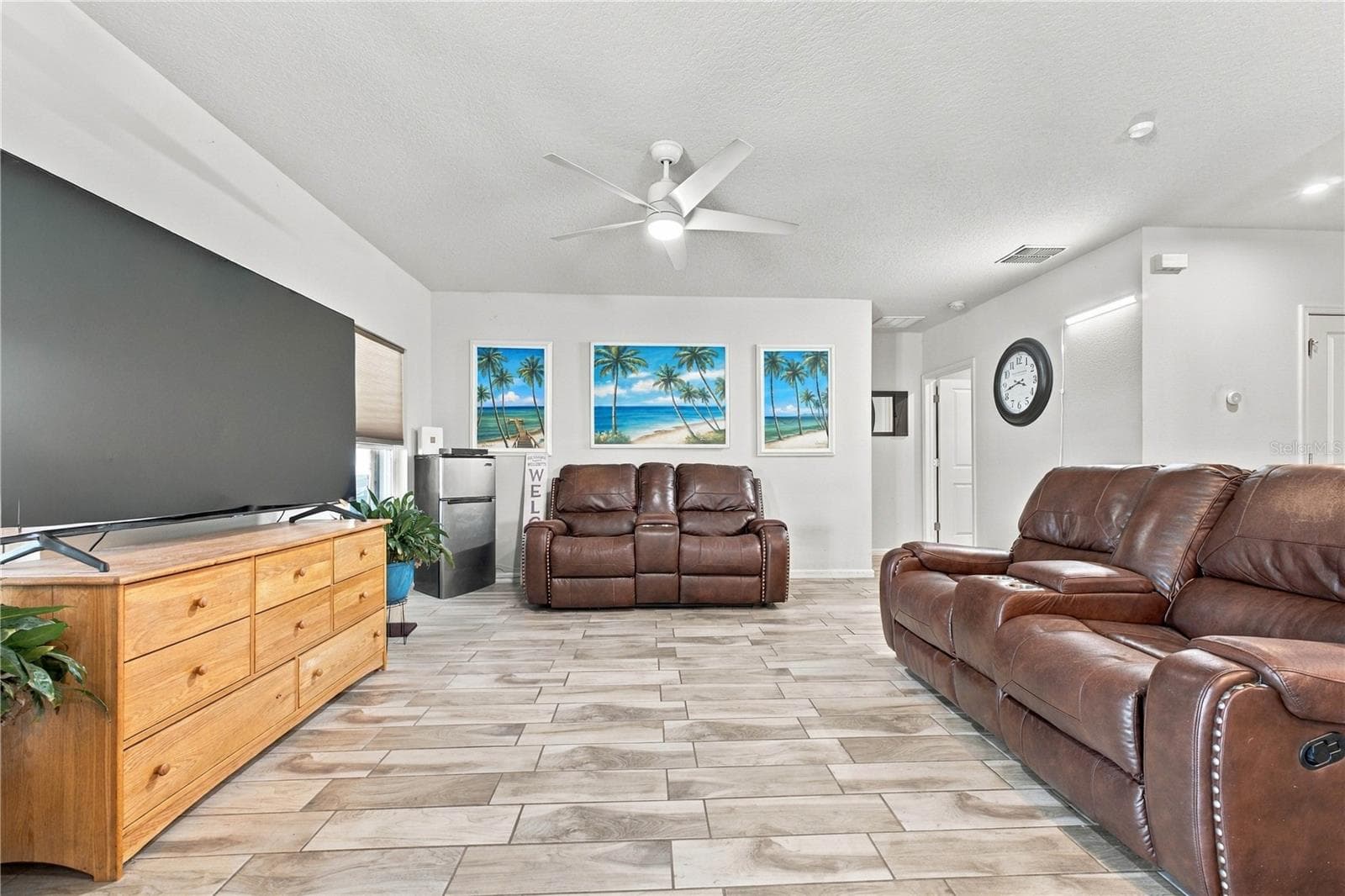 Single Family Residence at 1354 HAINES DR, WINTER HAVEN, photo 4 of 21