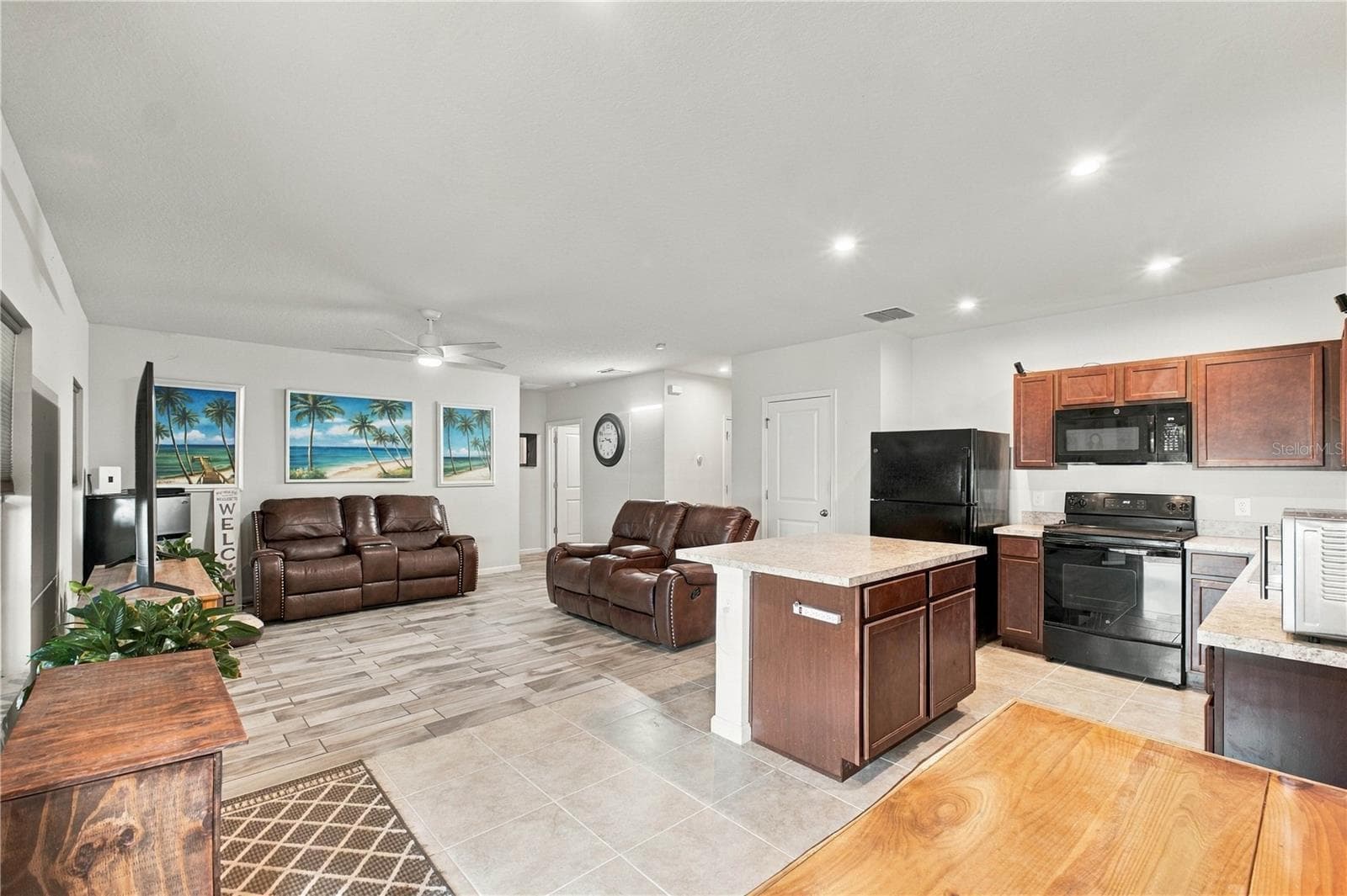 Single Family Residence at 1354 HAINES DR, WINTER HAVEN, photo 7 of 21