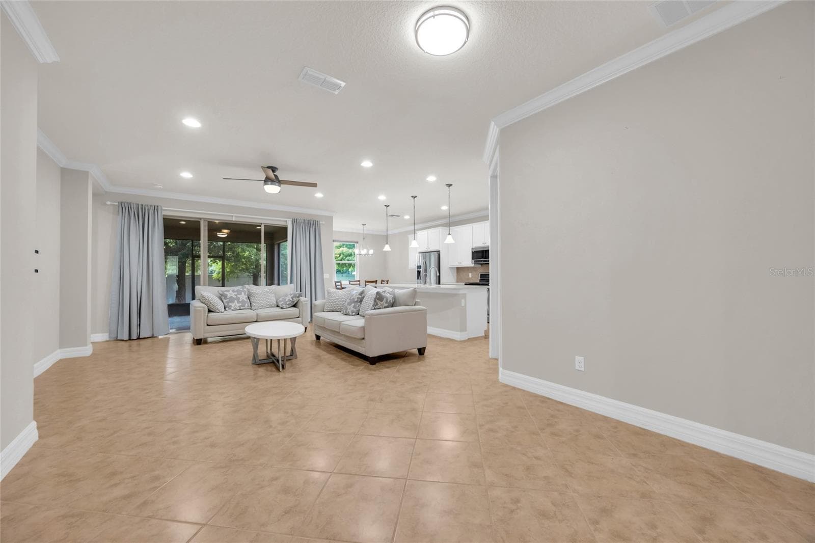 Single Family Residence at 10713 BERRY CREEK RD, ORLANDO, photo 11 of 48