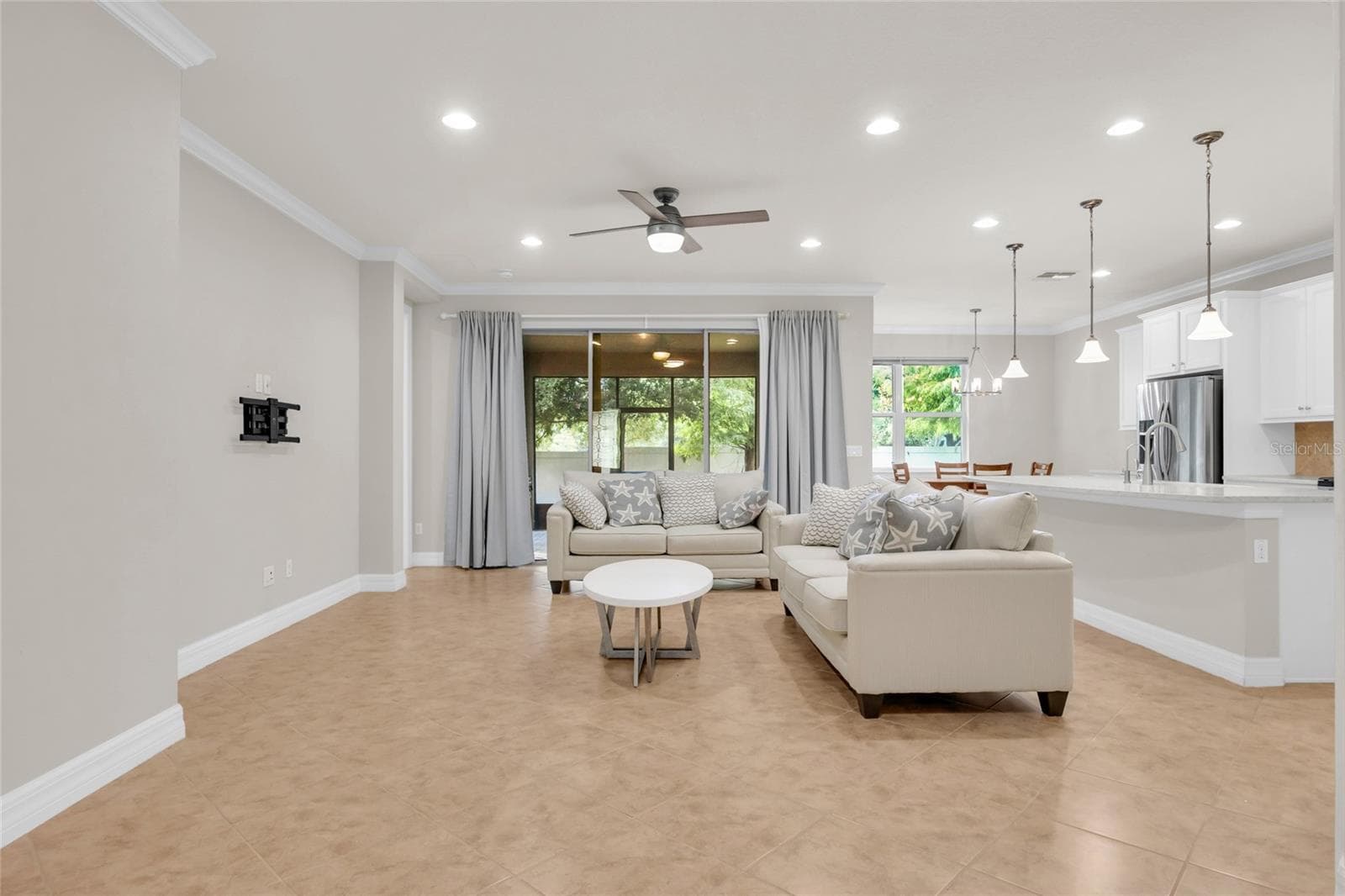 Single Family Residence at 10713 BERRY CREEK RD, ORLANDO, photo 12 of 48