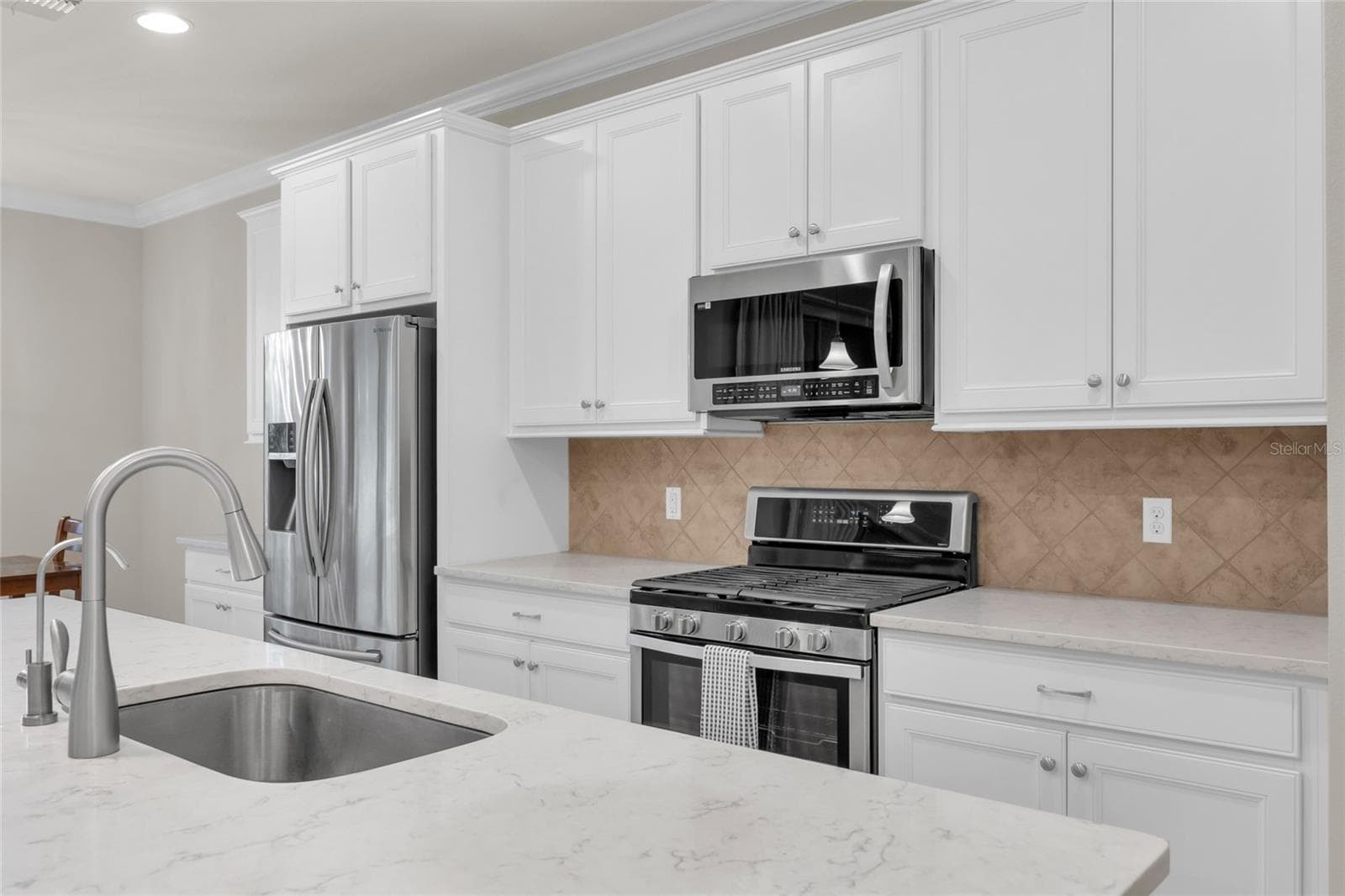 Single Family Residence at 10713 BERRY CREEK RD, ORLANDO, photo 16 of 48