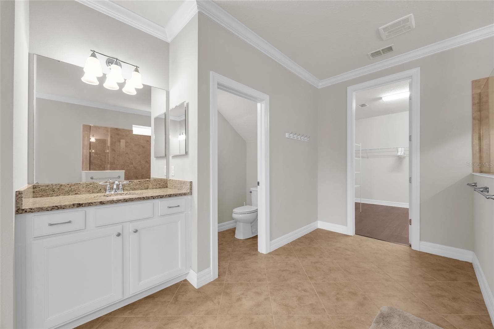 Single Family Residence at 10713 BERRY CREEK RD, ORLANDO, photo 22 of 48